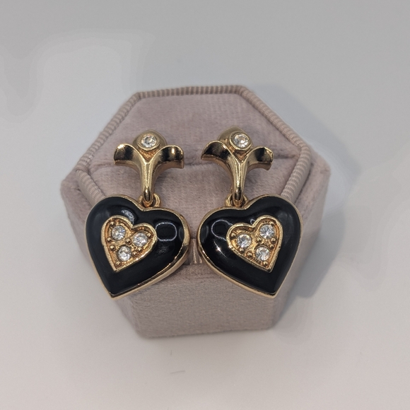 Jewelry - Vintage Avon Gold And Black Enamel Earrings